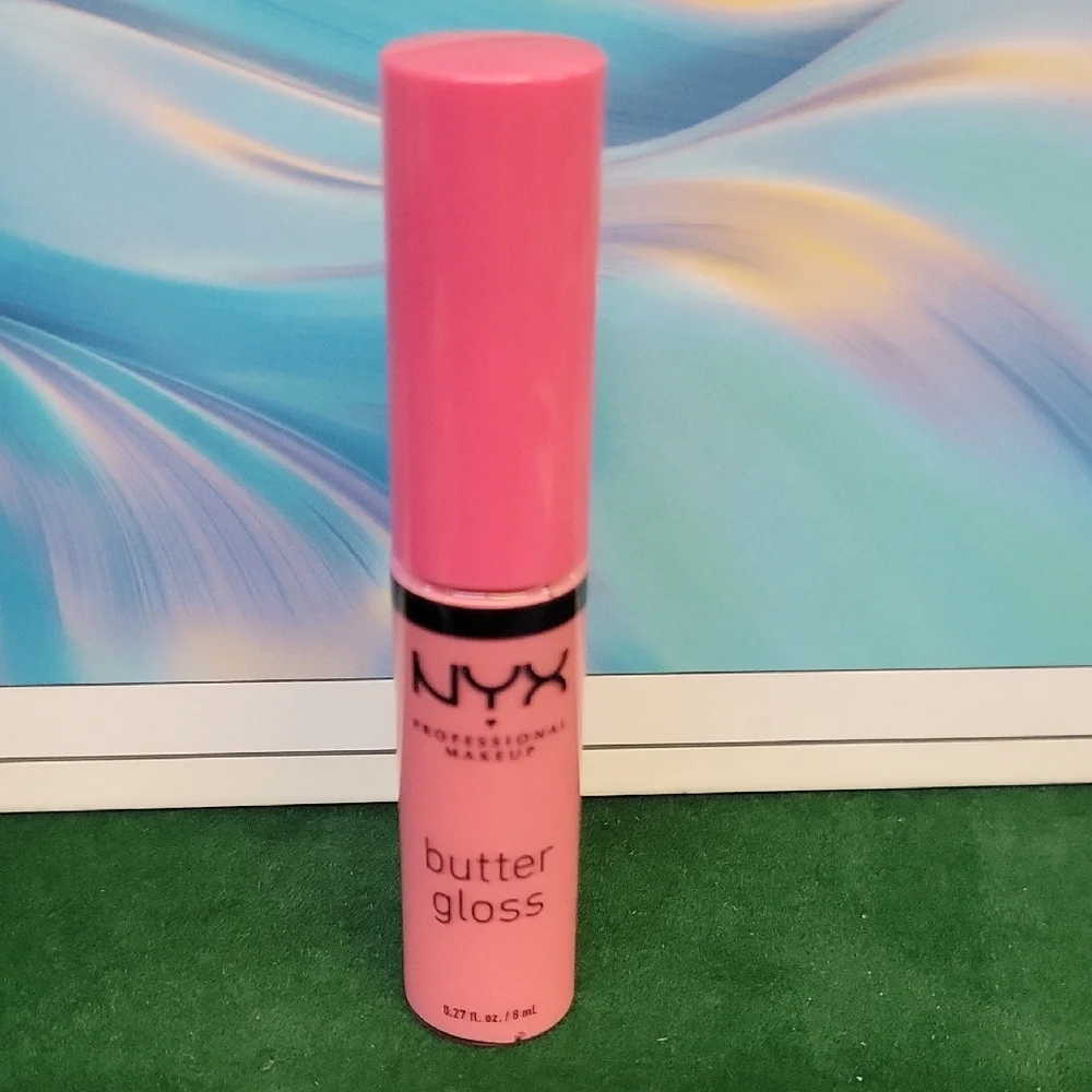 NYX Butter Lip Gloss BLG09 Vanilla Cream Pie 8ml New Sealed Tube